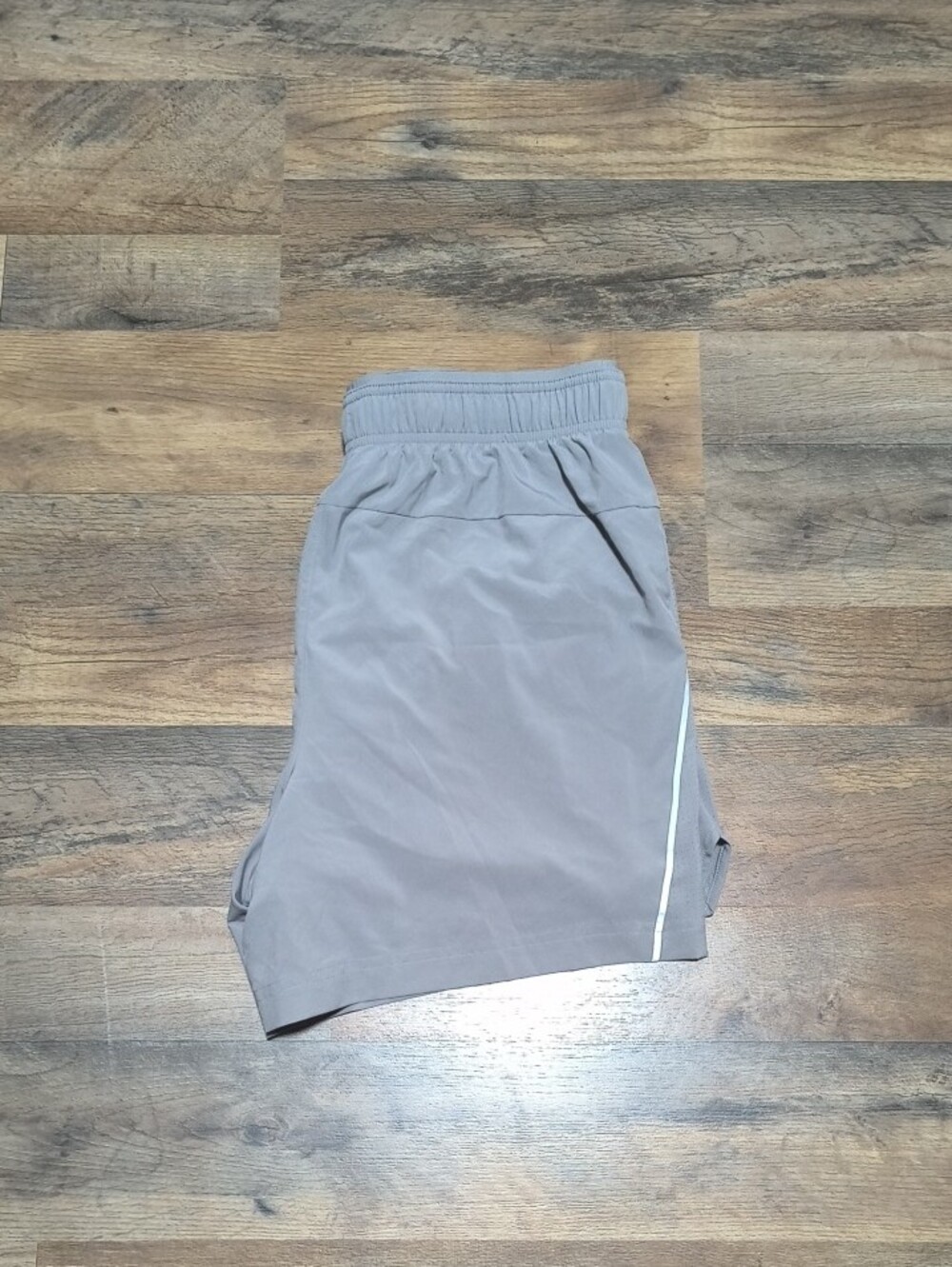 DSG Gray Athletic Shorts with Elastic Waist - Picture 2 of 4